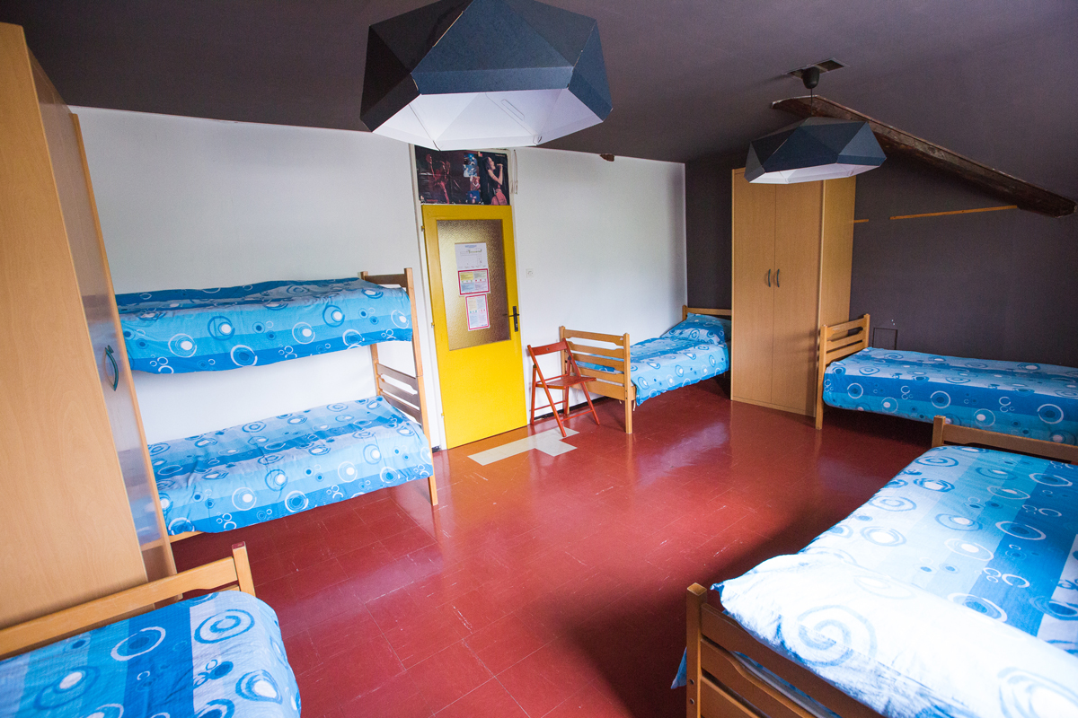 6bed mixed dorm room Hostel Idrija